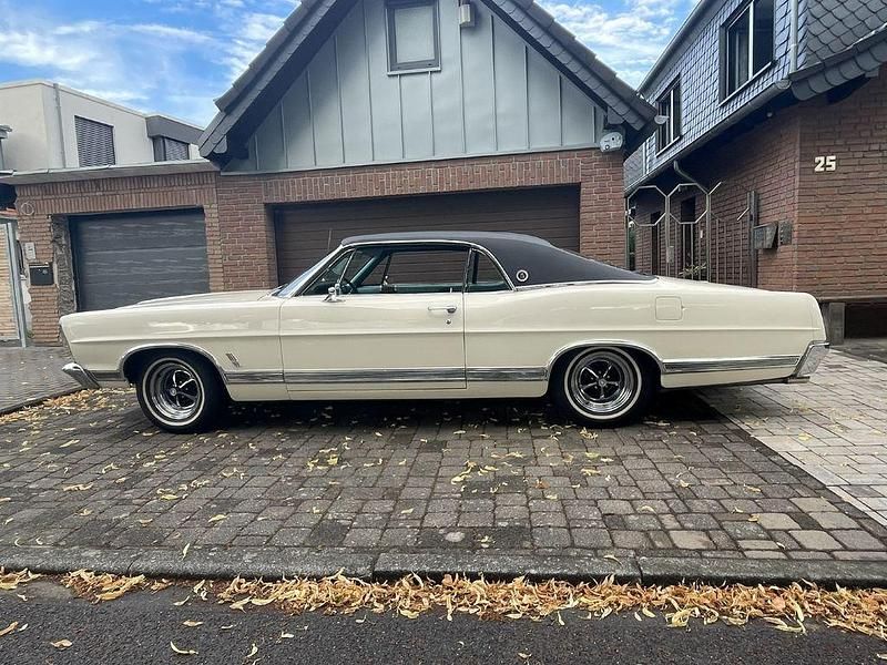 Weiß Gebraucht 1967 Ford Galaxie Coupé | 25.000 € - Bild 1/4