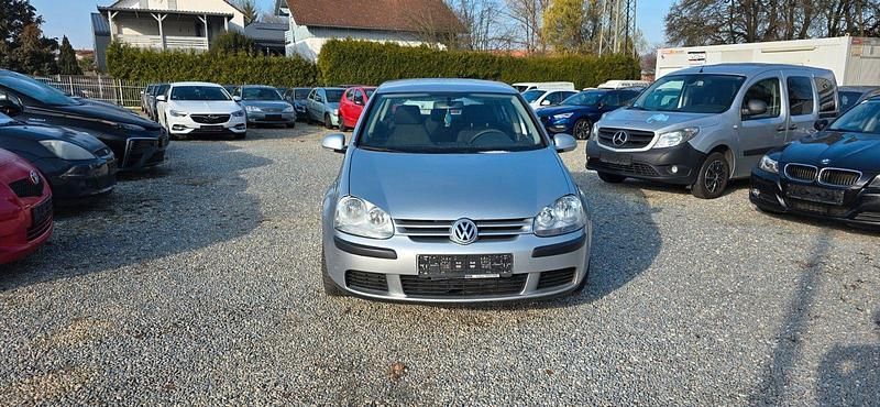 Gebraucht VW Golf IV Trendline 105 PS (77 kW) 2005 Silber Limousine