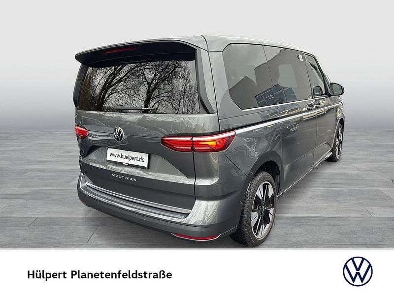 Gebraucht VW Multivan Style 204 PS (150 kW) 2024 Grau Van