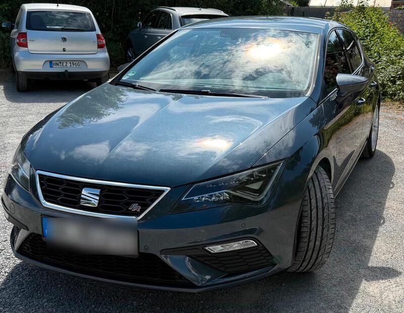 Grau Gebraucht 2019 Seat Leon Kombi | 17.250 € (Fairer Preis) - Bild 1/4