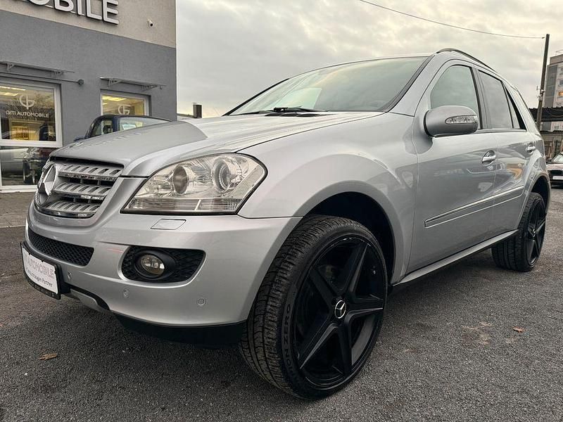 Silber Gebraucht 2007 Mercedes ML350 SUV | 7.999 € (Guter Preis) - Bild 1/4