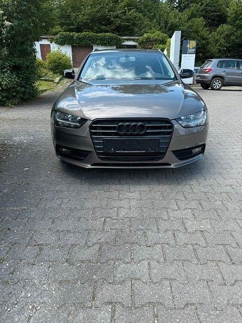 Gebraucht Audi A4 Ambition 177 PS (130 kW) 2013 Grau Kombi