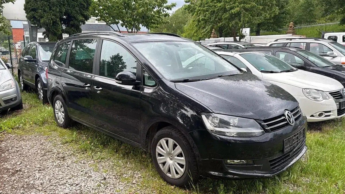 Gebraucht VW Sharan 140 PS (102 kW) 2013 Schwarz Van / Kleinbus