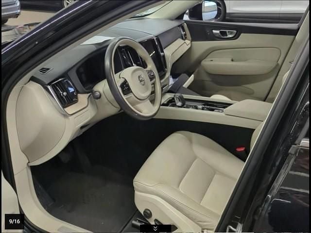 Gebraucht Volvo XC60 Core 197 PS (144 kW) 2023 SUV