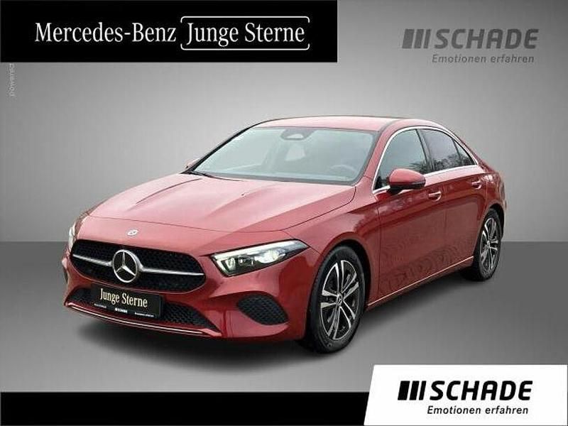 Gebraucht Mercedes A200 Progressive 150 PS (110 kW) 2024 Rot Limousine