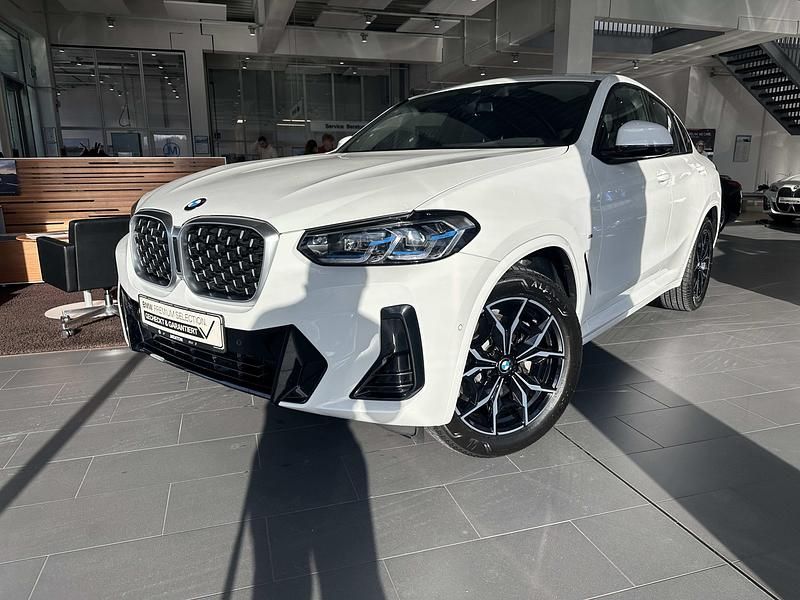 Weiß Gebraucht 2025 BMW X4 Performance SUV | 59.890 € (Teuer) - Bild 1/4