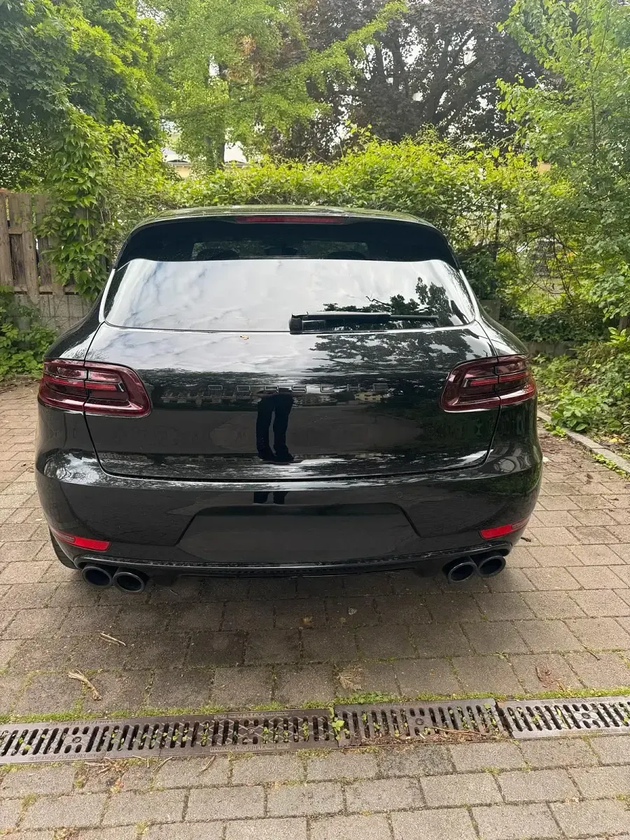 Gebraucht Porsche Macan Performance Package 441 PS (324 kW) 2016 Schwarz SUV