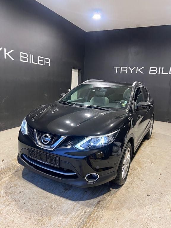 Schwarz Gebraucht 2016 Nissan Qashqai Tekna SUV | 9.000 € (Fairer Preis) - Bild 1/4