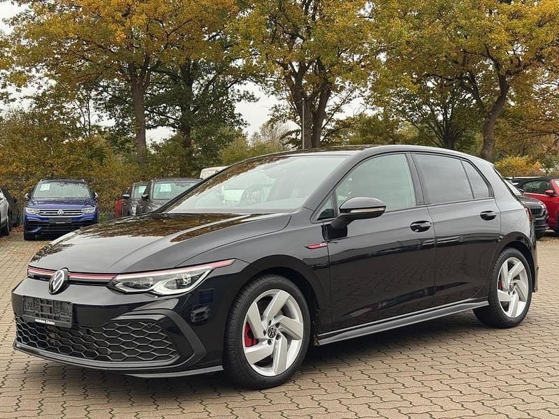 Deep black Gebraucht 2023 VW Golf VIII GTI Limousine | 28.980 € (Guter Preis) - Bild 1/4