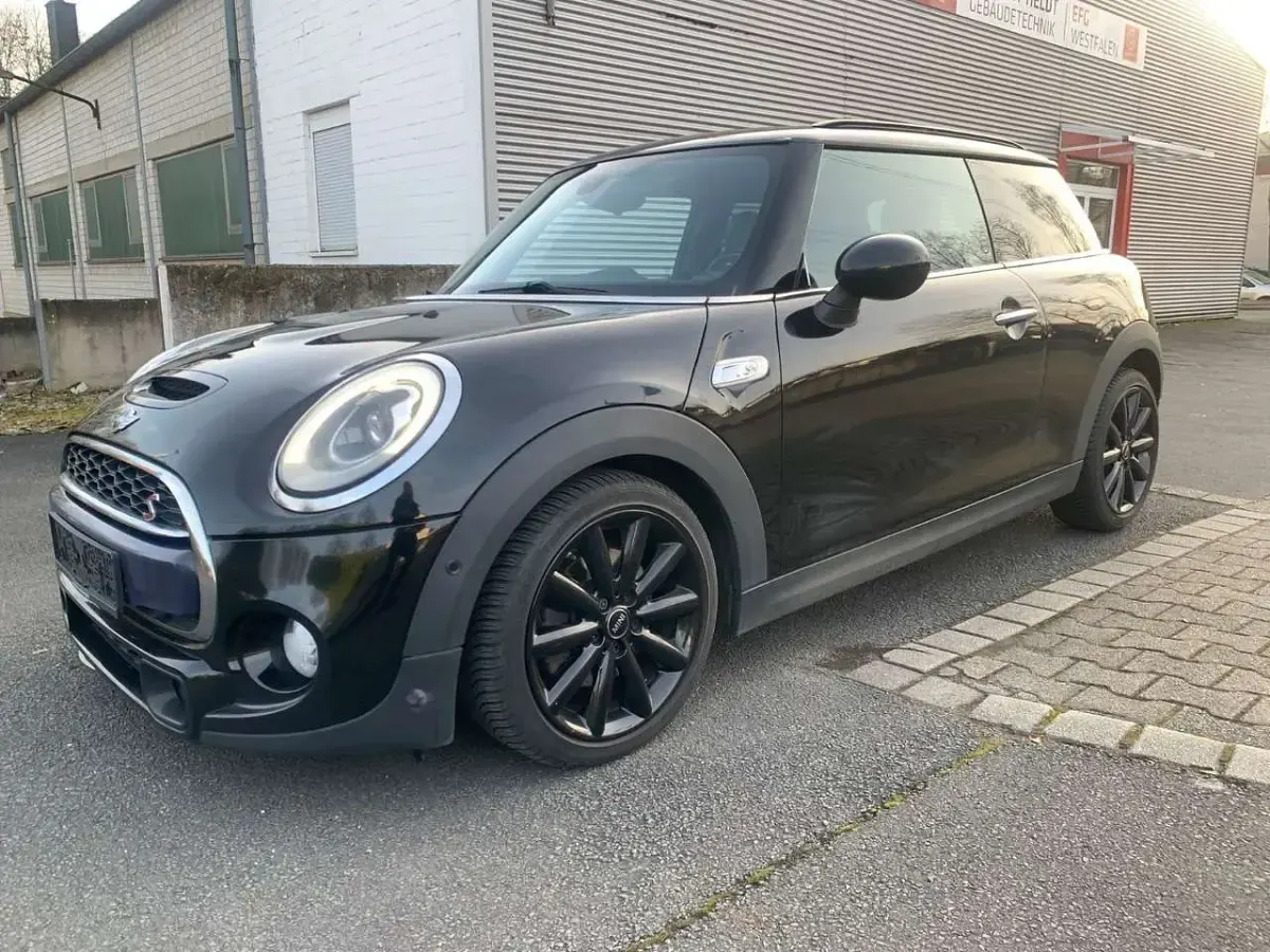 Gebraucht Mini Cooper SD 170 PS (125 kW) 2016 Schwarz Kleinwagen