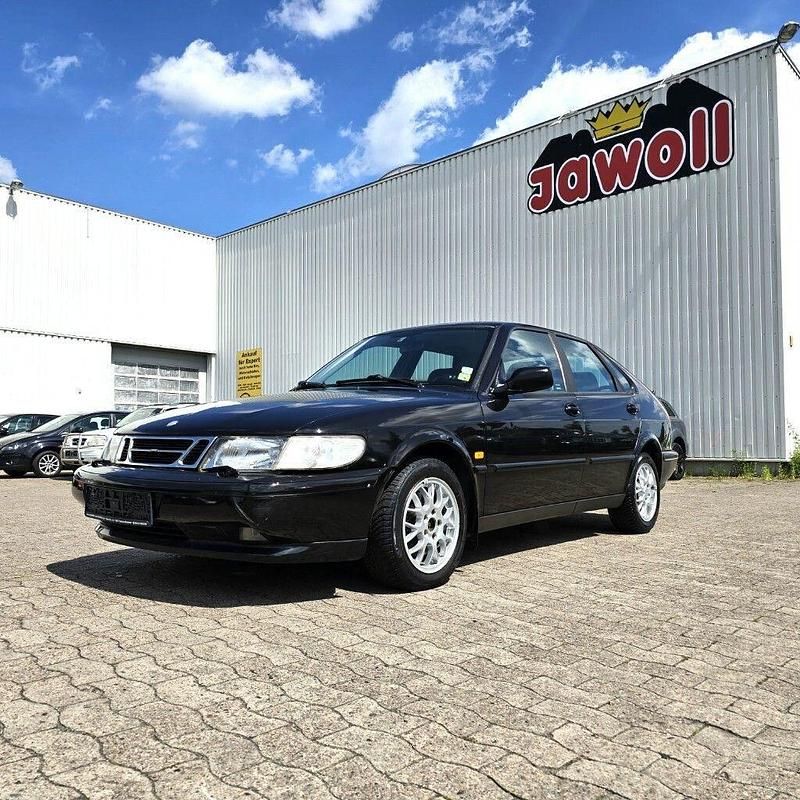 Usata Saab 900 131 CV (96 kW) 1996 Nero Berlina