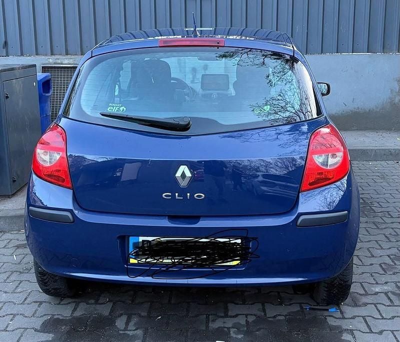 Gebraucht Renault Clio II Authentique 65 PS (47 kW) 2007 Blau Limousine