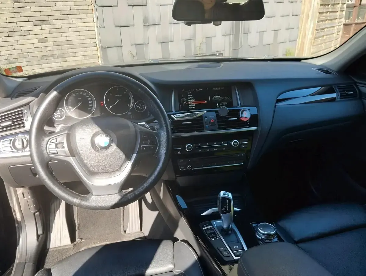 Gebraucht BMW X4 190 PS (139 kW) 2026 Schwarz SUV