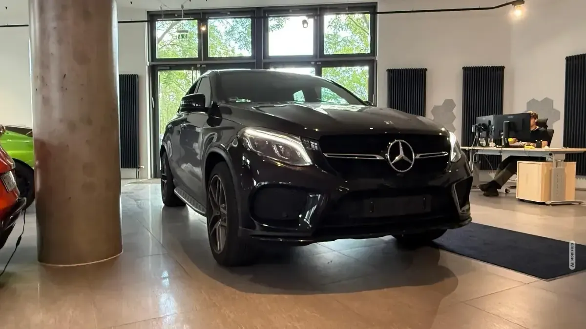 Gebraucht Mercedes GLE350 AMG line 258 PS (189 kW) 2019 Schwarz metallic SUV
