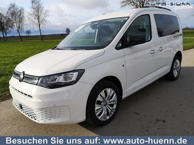 Neu VW Caddy Basis 102 PS (75 kW) 2026 Candyweiß Van / Kleinbus