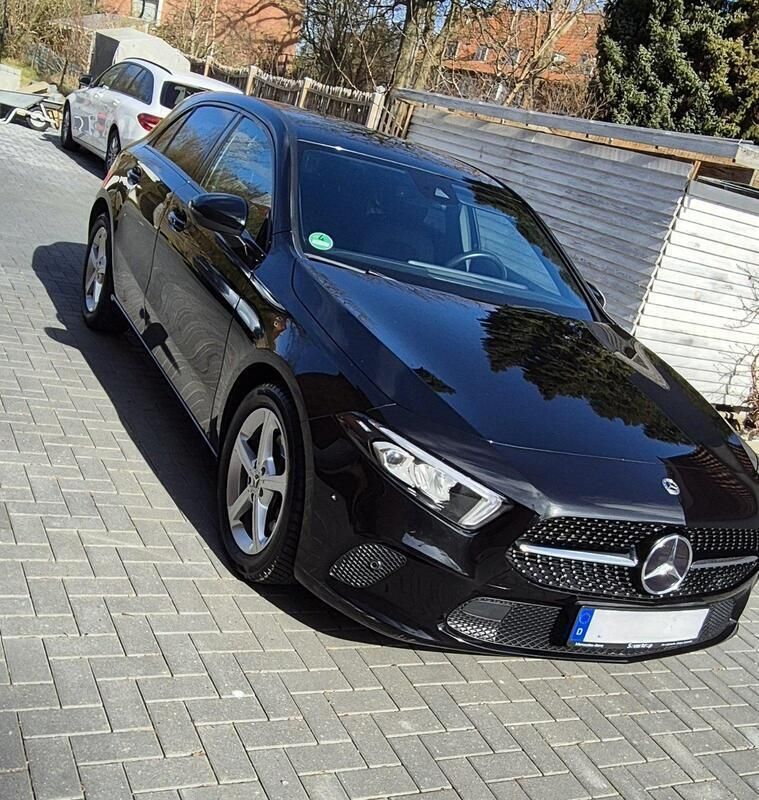 Schwarz Gebraucht 2018 Mercedes A220 Night Kleinwagen | 20.500 € (Guter Preis) - Bild 1/4