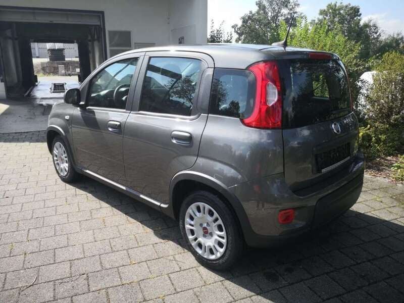 Occasion Fiat Panda 69 ch (50 kW) 2024 Gris Citadine