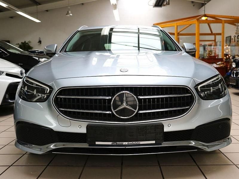 Gebraucht Mercedes E200 160 PS (117 kW) 2021 Silber Kombi