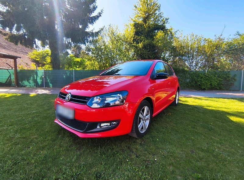 Gebraucht VW Polo 69 PS (50 kW) 2012 Rot Kleinwagen