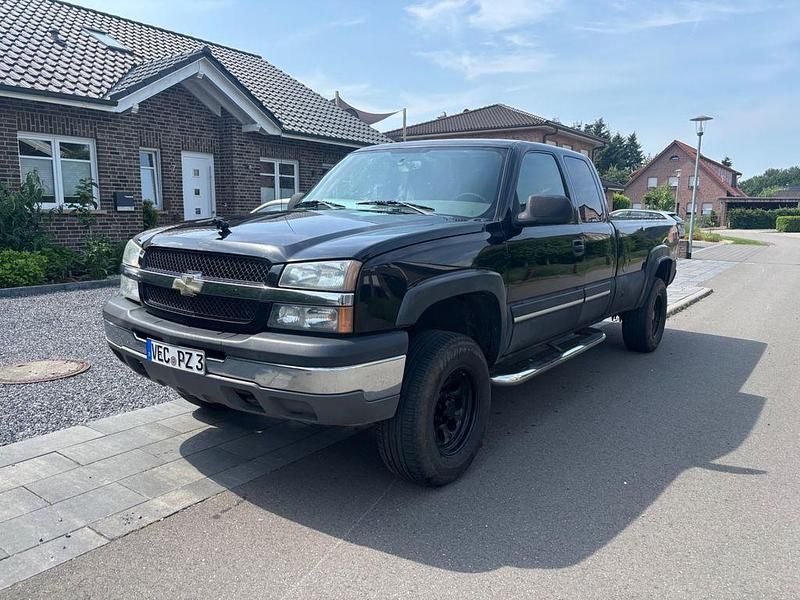 Schwarz Gebraucht 2004 Chevrolet Silverado SUV | 17.990 € - Bild 1/4
