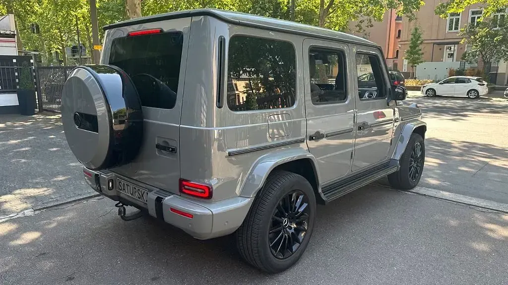 Gebraucht Mercedes G500 421 PS (309 kW) 2023 Grau SUV