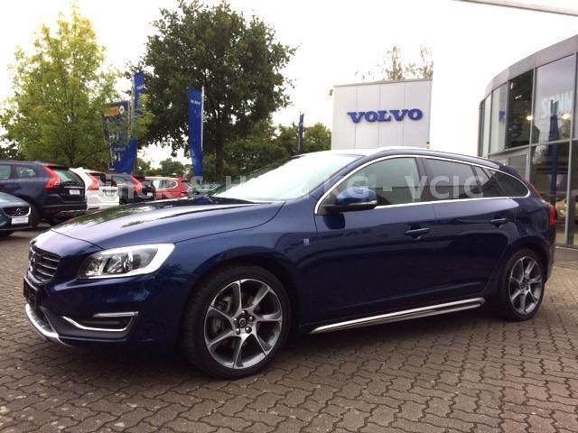 Blau metallic Gebraucht 2015 Volvo V60 Ocean Race Kombi | 34.950 € - Bild 1/4