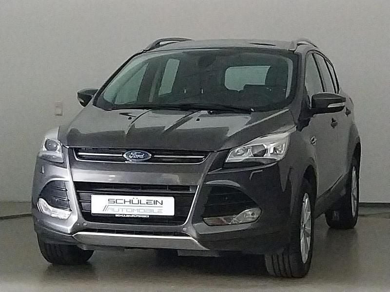 Grau Gebraucht 2015 Ford Kuga Titanium SUV | 6.980 € (Fairer Preis) - Bild 1/4