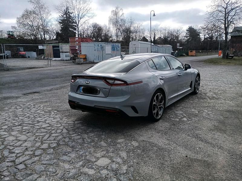 Gebraucht Kia Stinger GT 370 PS (272 kW) 2017 Grau Kleinwagen