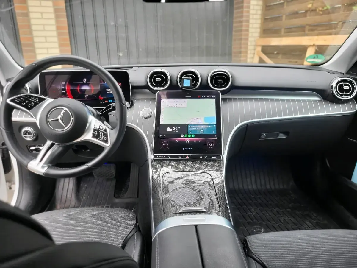 Gebraucht Mercedes C300 265 PS (194 kW) 2021 Weiß Kombi