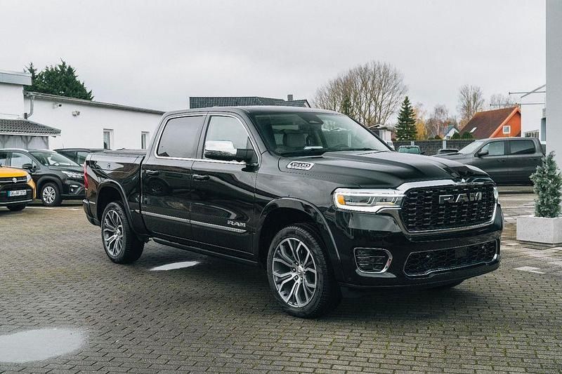 Schwarz Neu 2025 Dodge Ram Abholung | 95.758 € - Bild 1/4