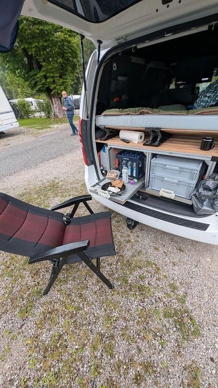 Gebraucht Hyundai H-1 116 PS (85 kW) 2019 Weiß Van / Kleinbus