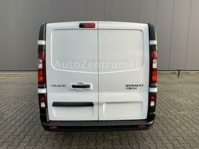 Gebraucht Renault Trafic Komfort 120 PS (88 kW) 2018 Weiß Van / Kleinbus