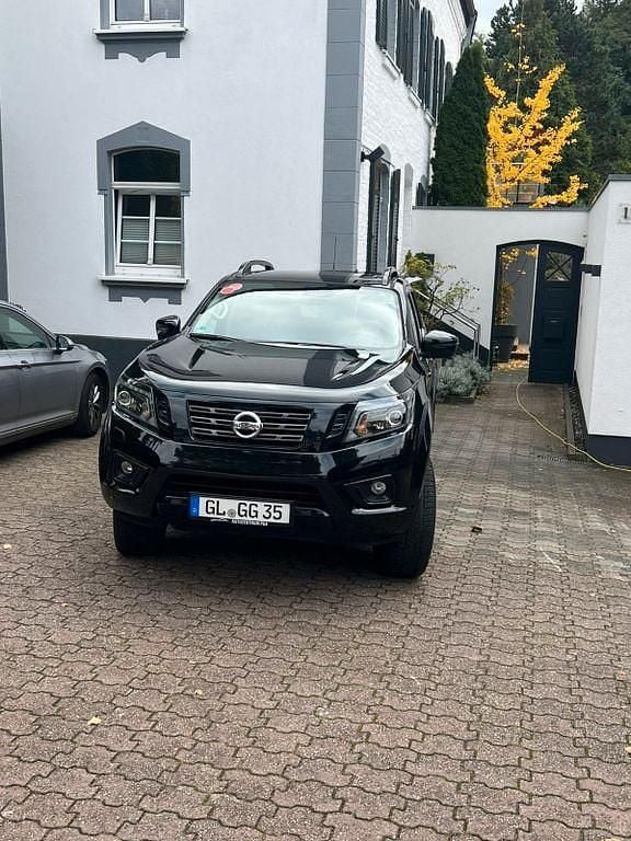 Schwarz Gebraucht 2021 Nissan Navara Abholung | 32.900 € (Fairer Preis) - Bild 1/4