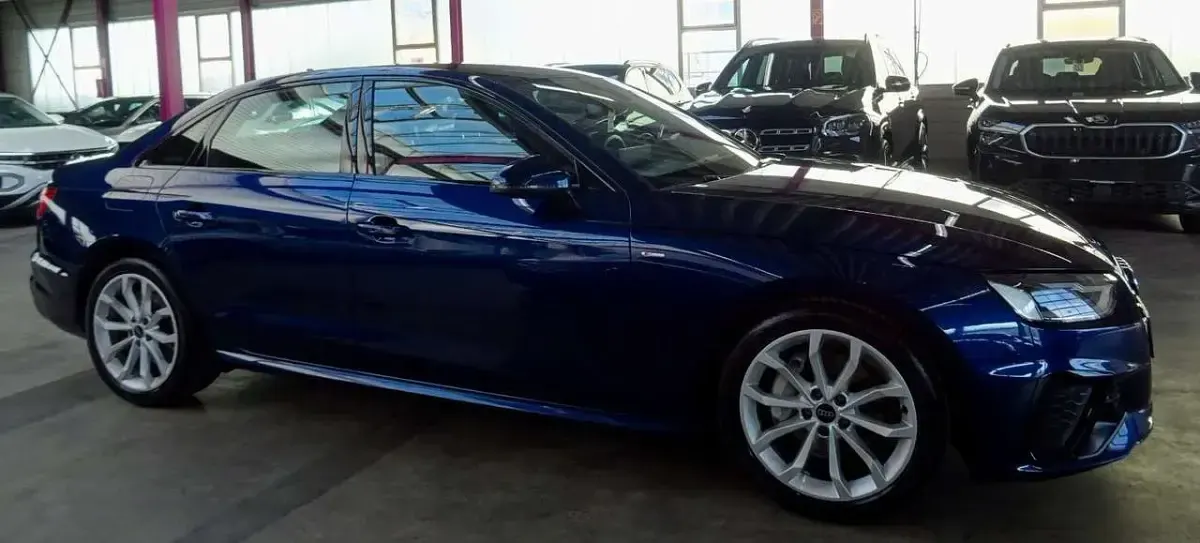 Usata Audi A4 S-Line 204 CV (150 kW) 2022 Blu Berlina