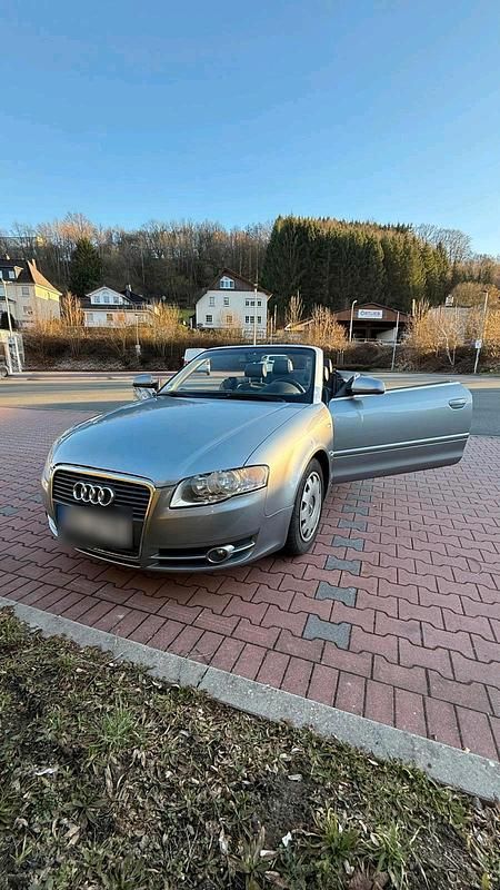 Gebraucht Audi A4 Cabriolet 140 PS (102 kW) 2006 Grau Cabrio
