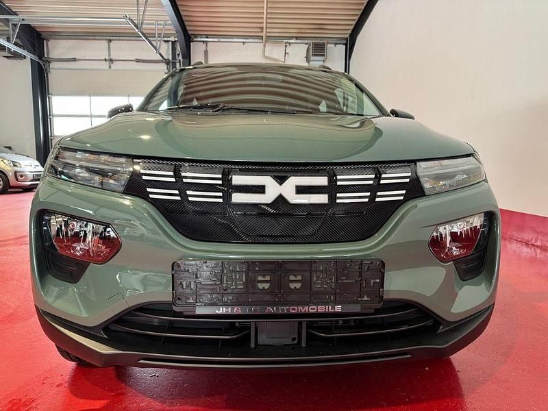 Gebraucht Dacia Spring Essentiel 33 kW (45 PS) 2023 Olivgrün Kleinwagen