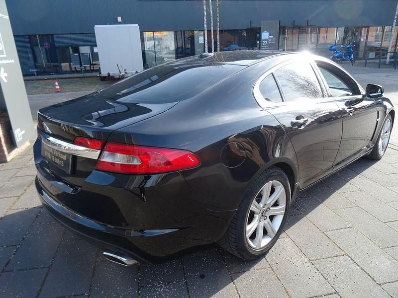 Gebraucht Jaguar XF 211 PS (155 kW) 2010 Schwarz Limousine