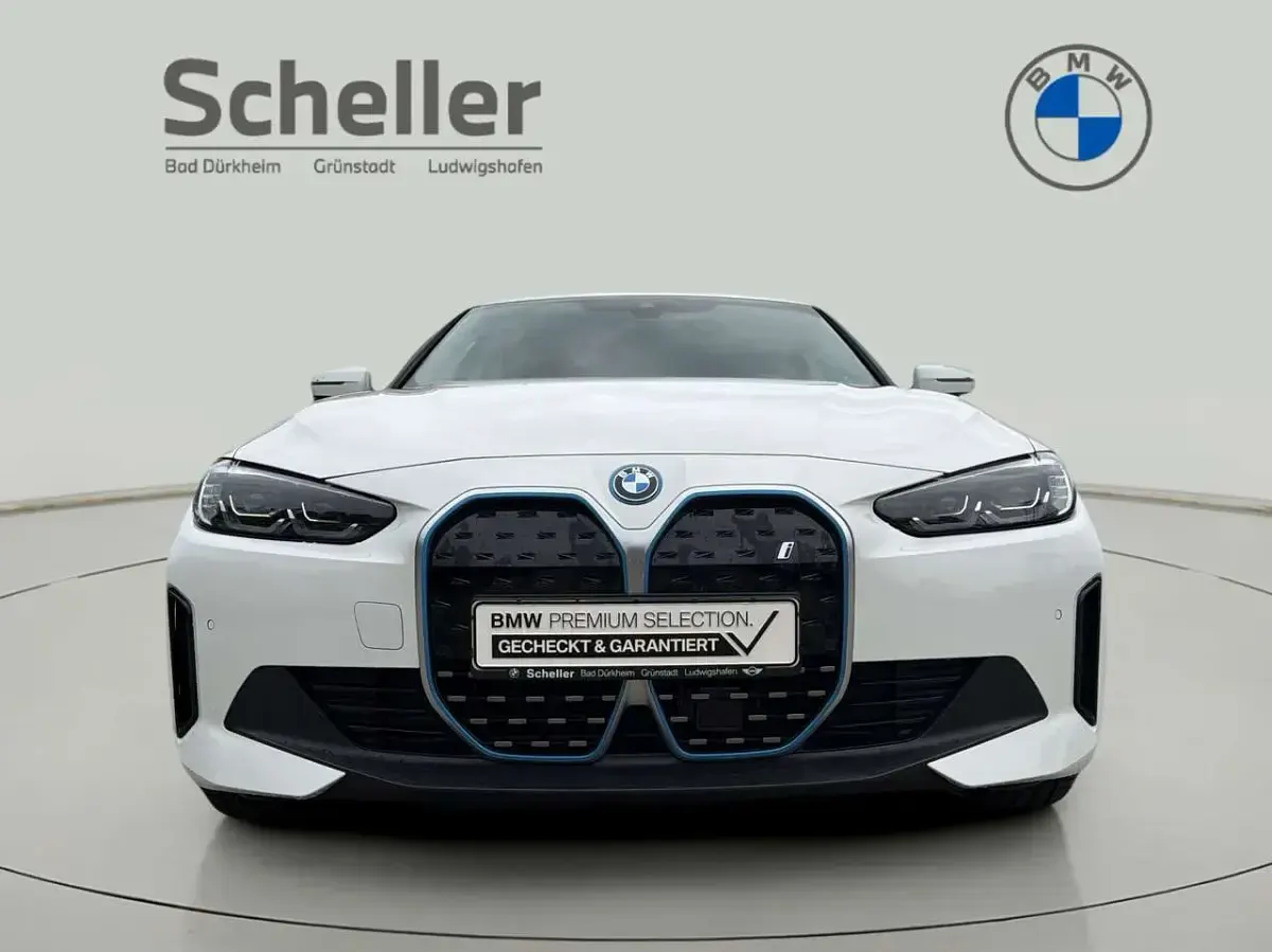 Gebraucht BMW i4 Sport Line 210 kW (286 PS) 2023 Alpinweiss iii Limousine