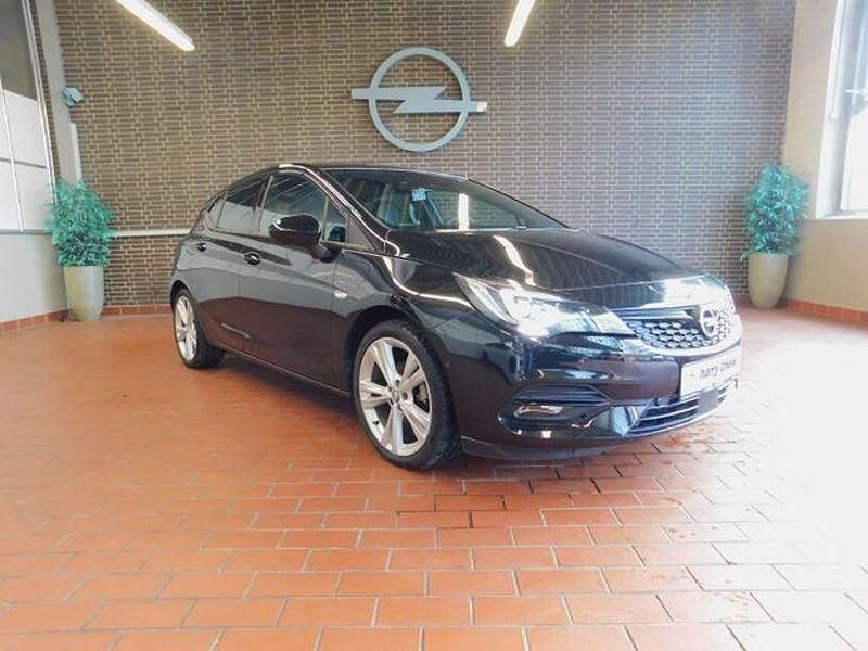 Schwarz Gebraucht 2020 Opel Astra Ultimate Limousine | 21.000 € (Teuer) - Bild 1/4