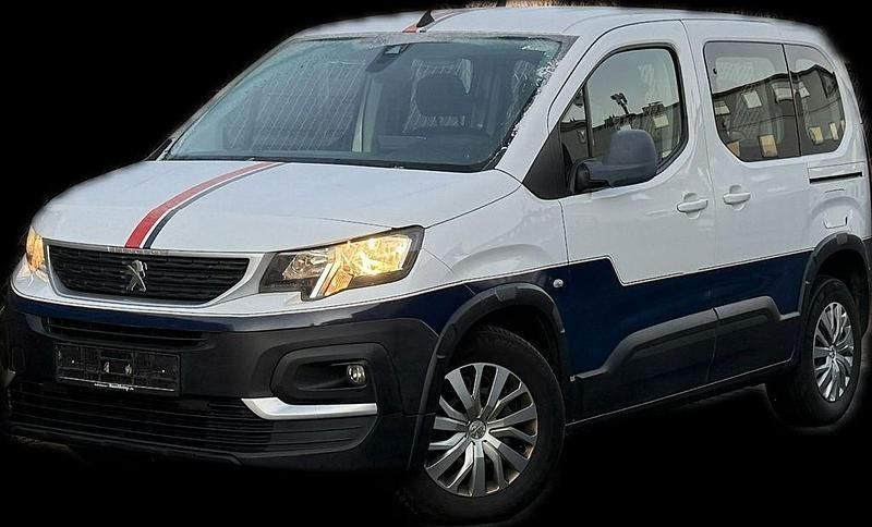 Gebraucht Peugeot Rifter Active 102 PS (75 kW) 2019 Weiß Van / Kleinbus