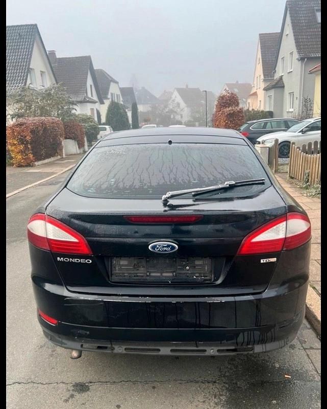 Schwarz Gebraucht 2008 Ford Mondeo Limousine | 1.600 € (Guter Preis) - Bild 1/4