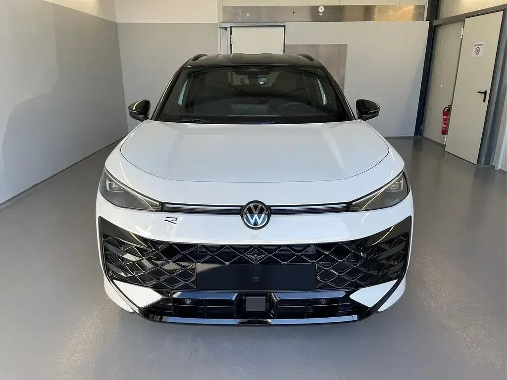 Neu VW T-Roc R-line 150 PS (110 kW) 2026 [0qa1] pure white / dach schwarz SUV