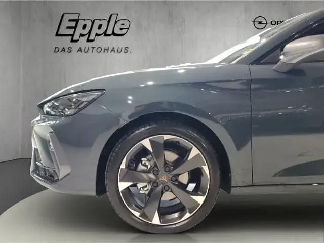 Neu Cupra Leon 150 PS (110 kW) 2025 Blau Kombi