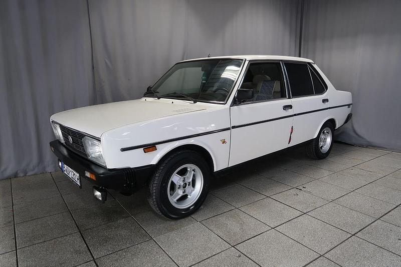 Gebraucht Fiat 131 77 PS (56 kW) 1981 Weiß Limousine