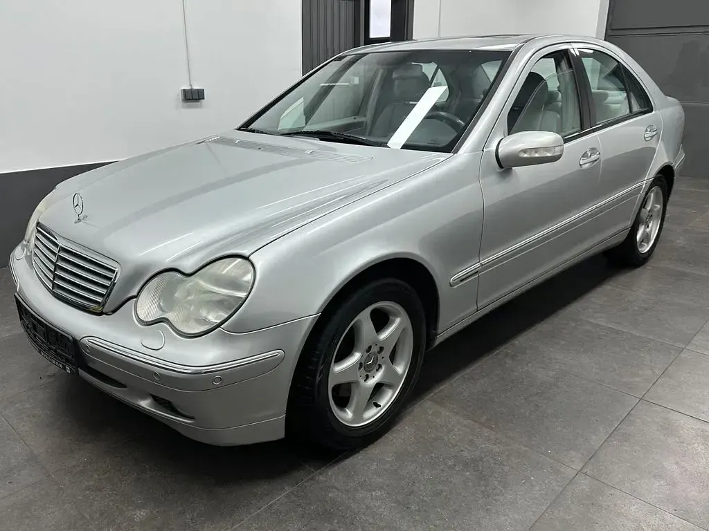 Gebraucht Mercedes C240 Elegance 170 PS (125 kW) 2002 Silber Limousine