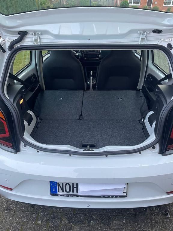 Gebraucht VW e-up! Style 61 kW (83 PS) 2020 Weiß Kleinwagen