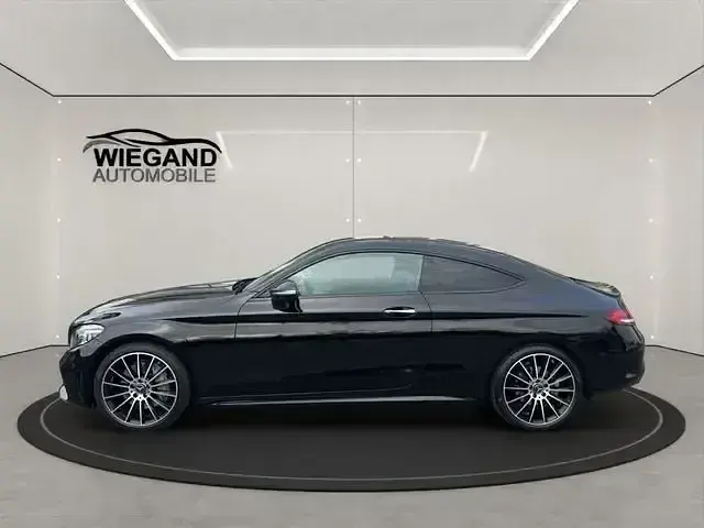 Gebraucht Mercedes C300 AMG line 245 PS (180 kW) 2016 Schwarz Coupé