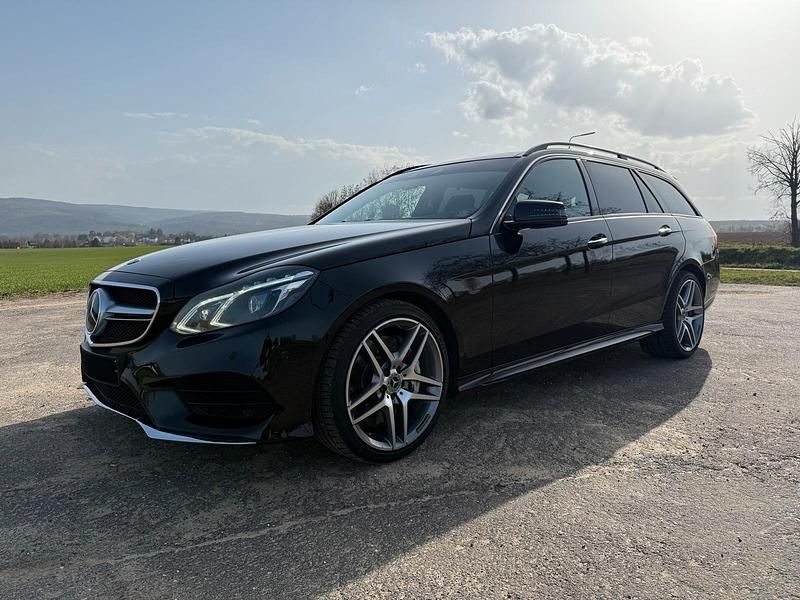 Gebraucht Mercedes E350 AMG 252 PS (185 kW) 2013 Schwarz Kombi