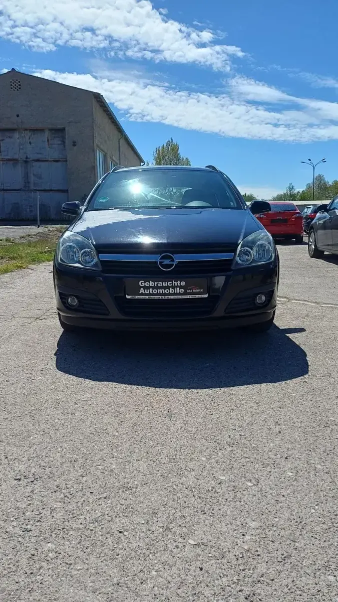 Używany Opel Astra Edition+ 105 KM (77 kW) 2006 Czarny Kombi
