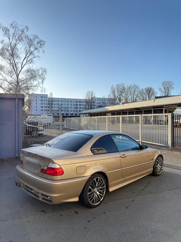 Gebraucht BMW 318 118 PS (86 kW) 2001 Gold Coupé